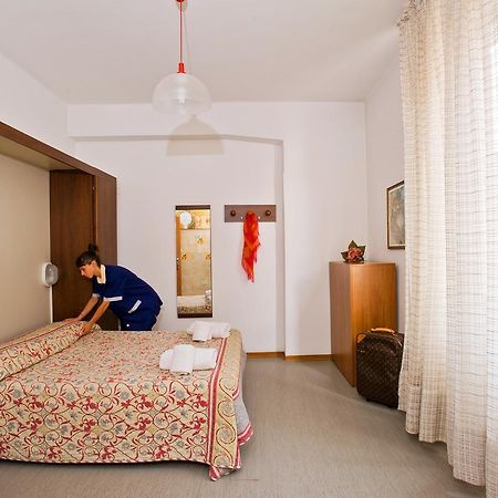 Hotel Lido Pietra Ligure Zewnętrze zdjęcie