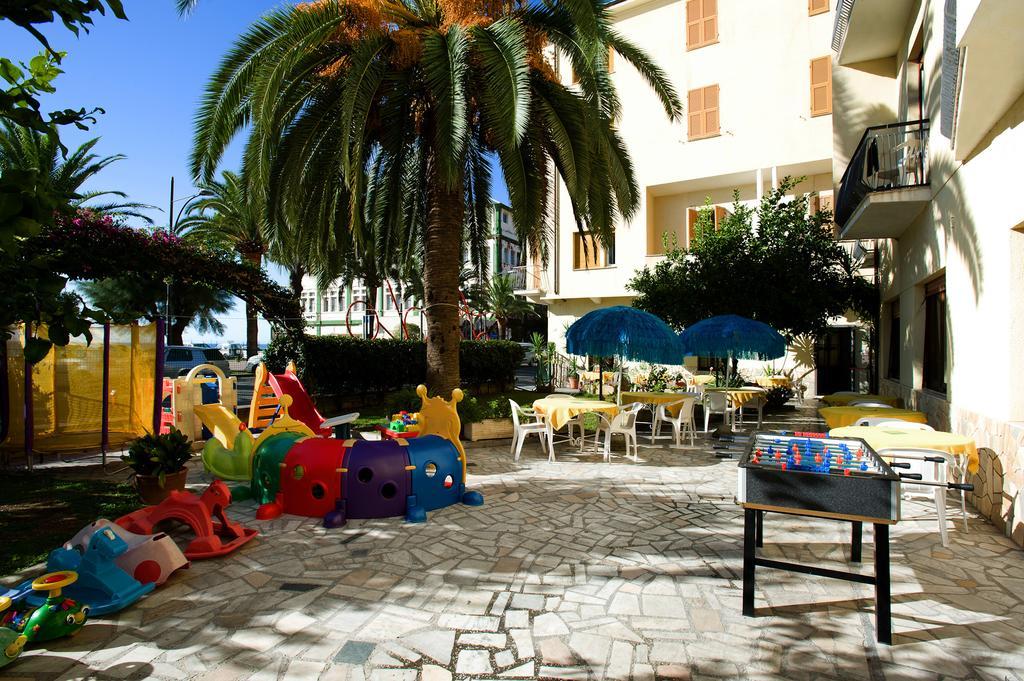 Hotel Lido Pietra Ligure Zewnętrze zdjęcie