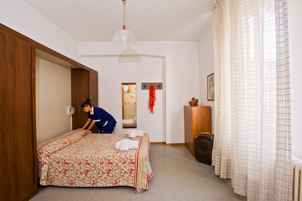 Hotel Lido Pietra Ligure Zewnętrze zdjęcie